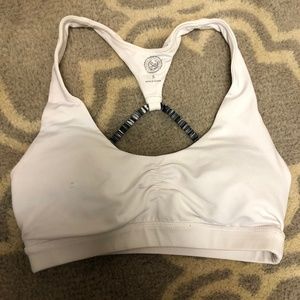 Juniors’ SO Brand White/Black Sports Bra